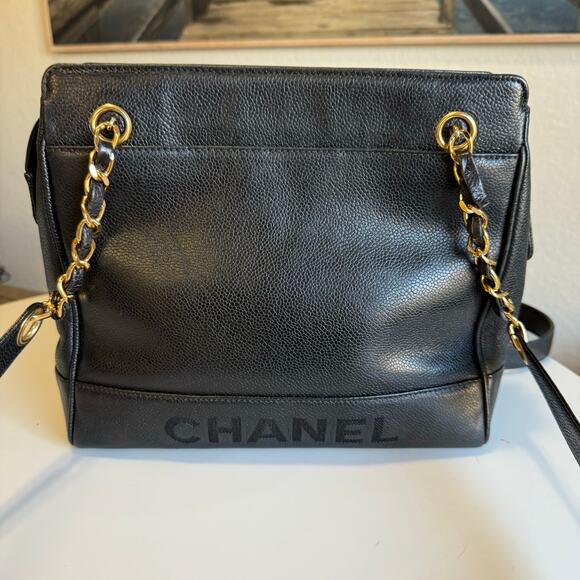 💎✨IT GIRL✨💎 Authentic CHANEL Caviar Shoulder Bag Black Gold Hardware - Picture 4 of 11